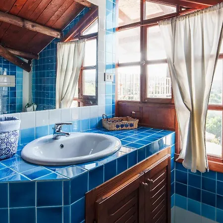 Panoramic Attic With Pool Near Costa Smeralda Апартаменти *