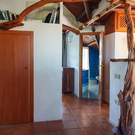 Panoramic Attic With Pool Near Costa Smeralda Апартаменти *